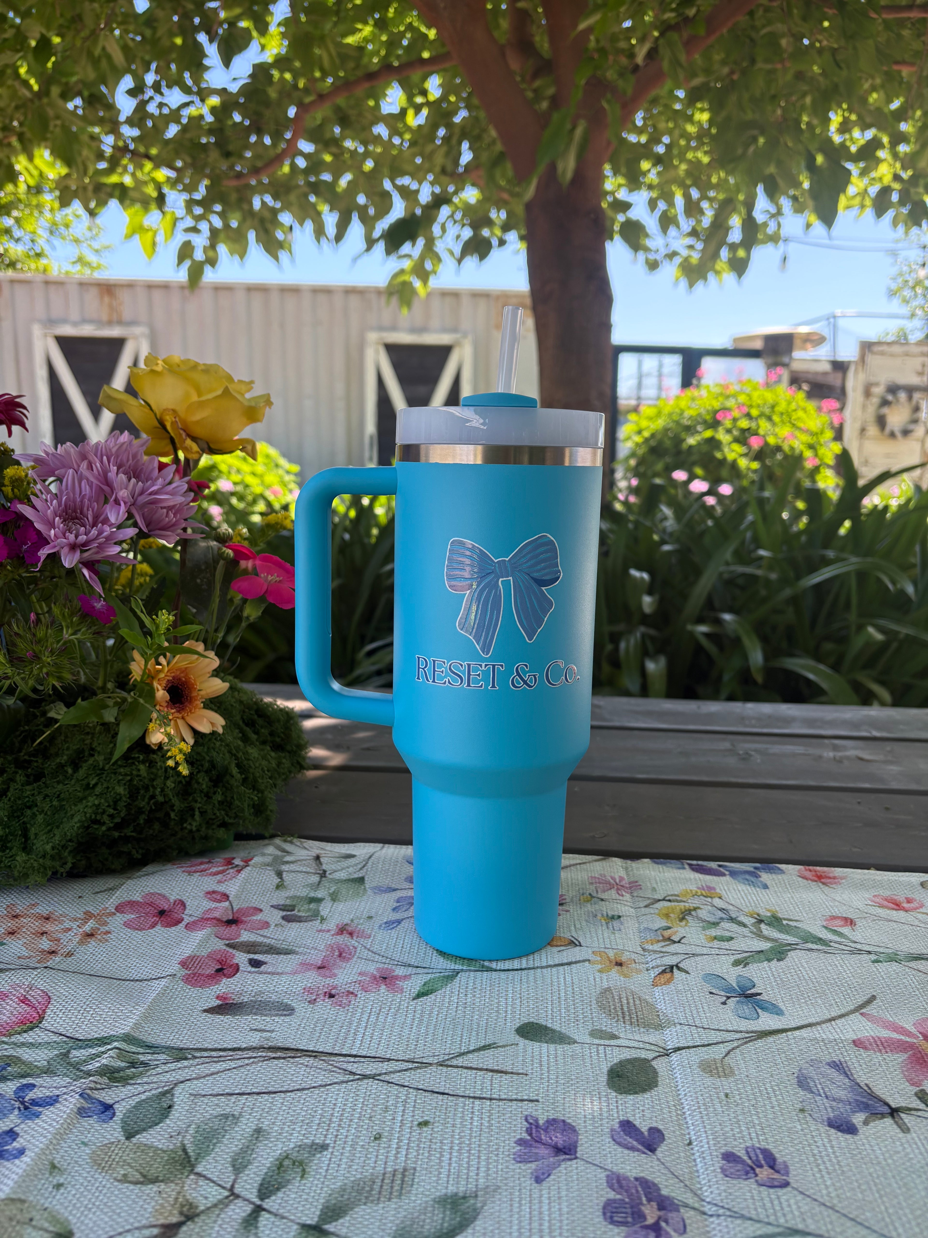 Azure Stanley - featuring a RESET & Co. Bow logo    FLOWSTATE TUMBLER - 40OZ
